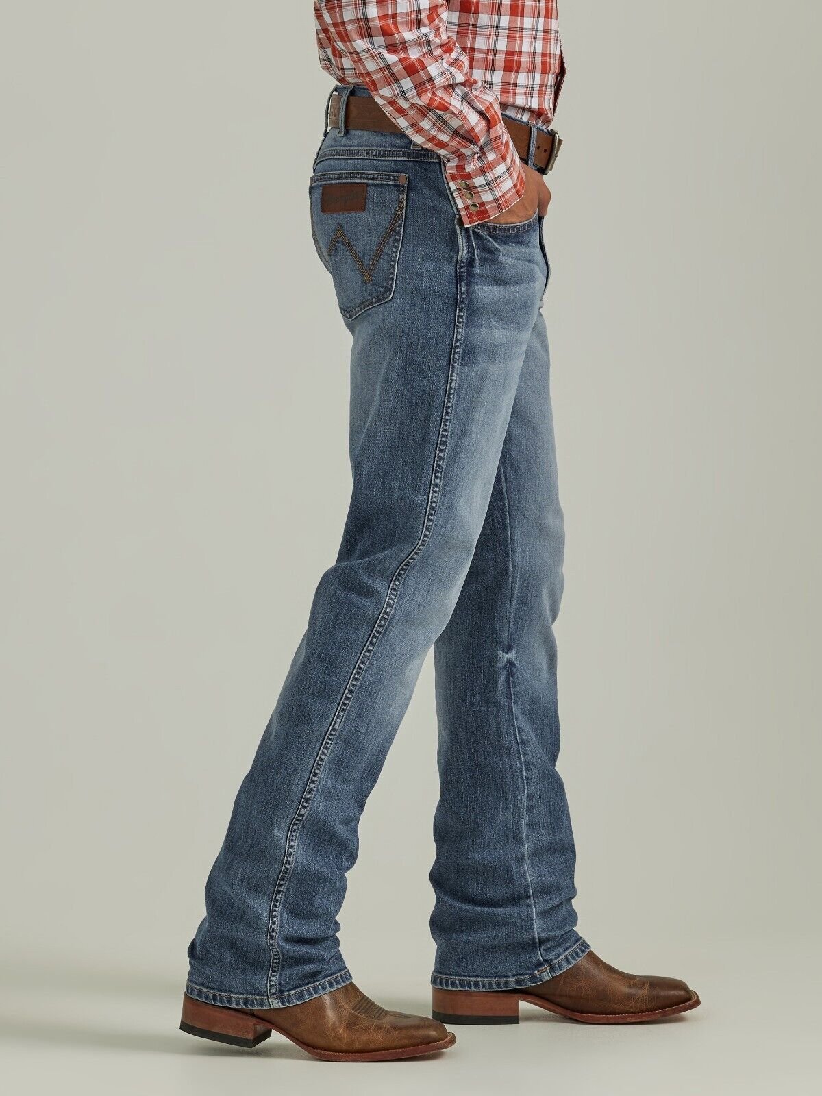 WRANGLER Retro Slim Bootcut - Mens Jeans Brown