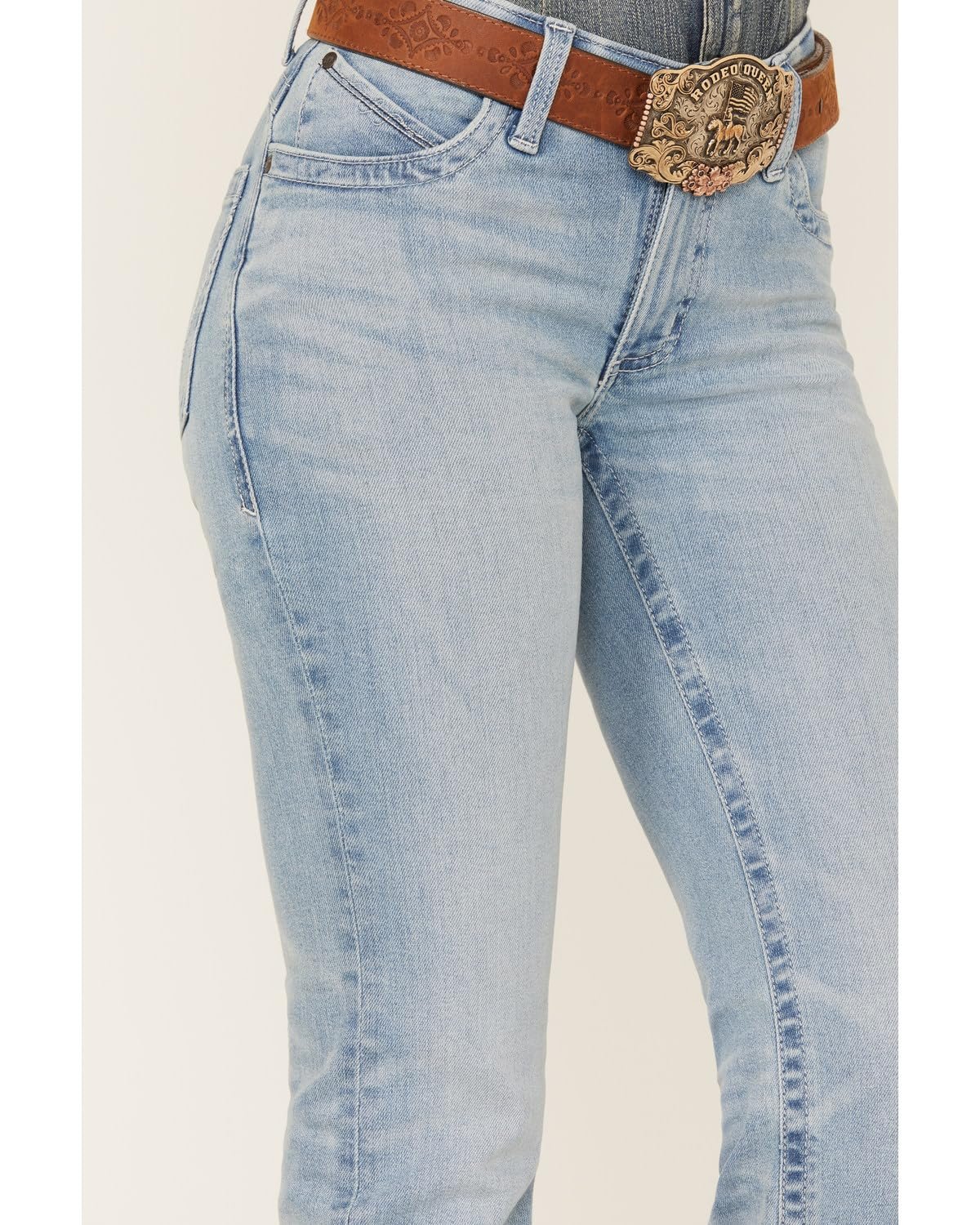 Wrangler Women's Light Wash Mid Rise Willow Diane Ultimate Riding Straight Jeans Blue