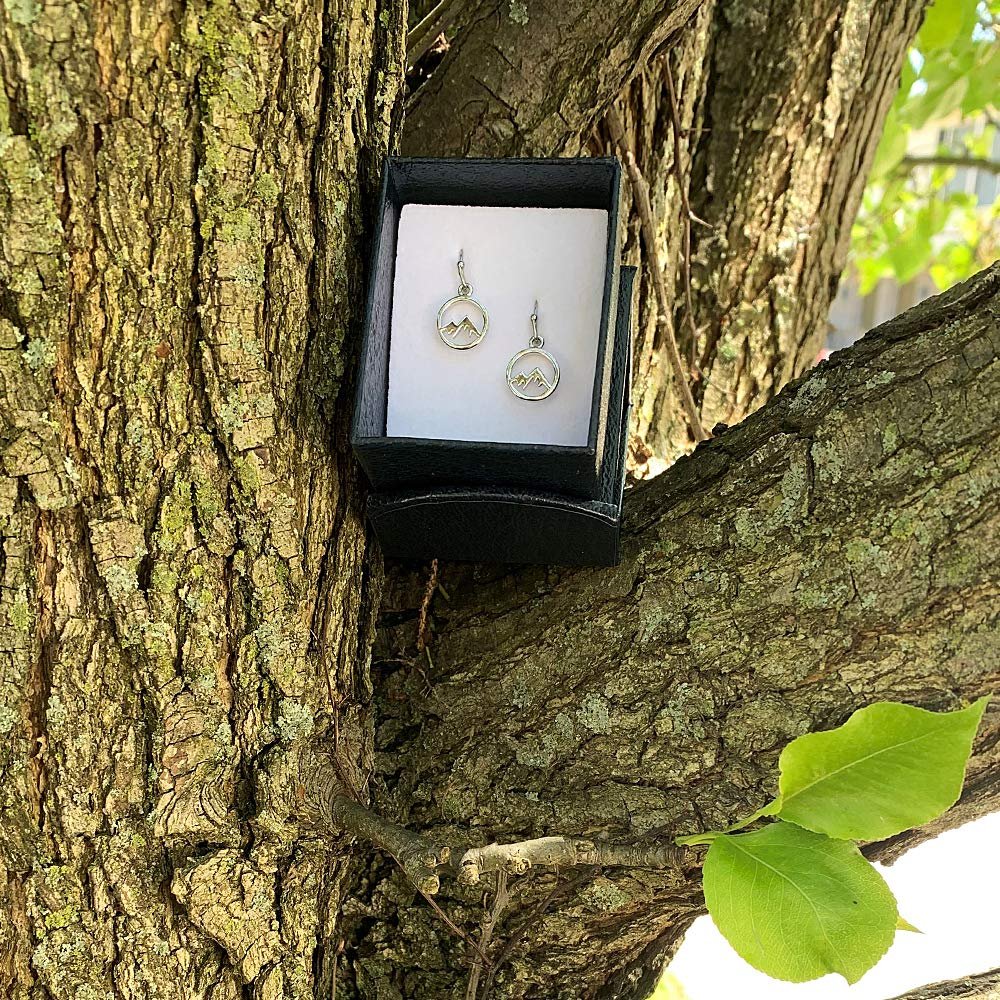 Montana Silversmiths Women's Mountain Majesty Charm Earrings Silver One Size