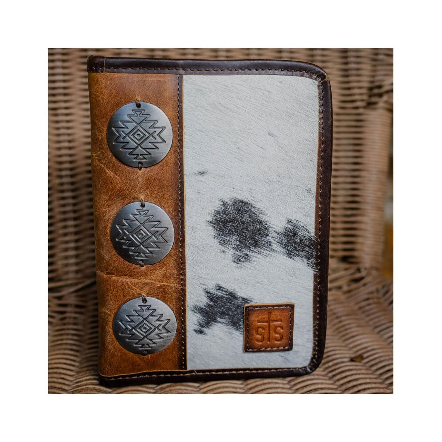 STS Ranchwear Womens Vaquero Magnetic Cowhide/Tan Leather Rodeo Wallet