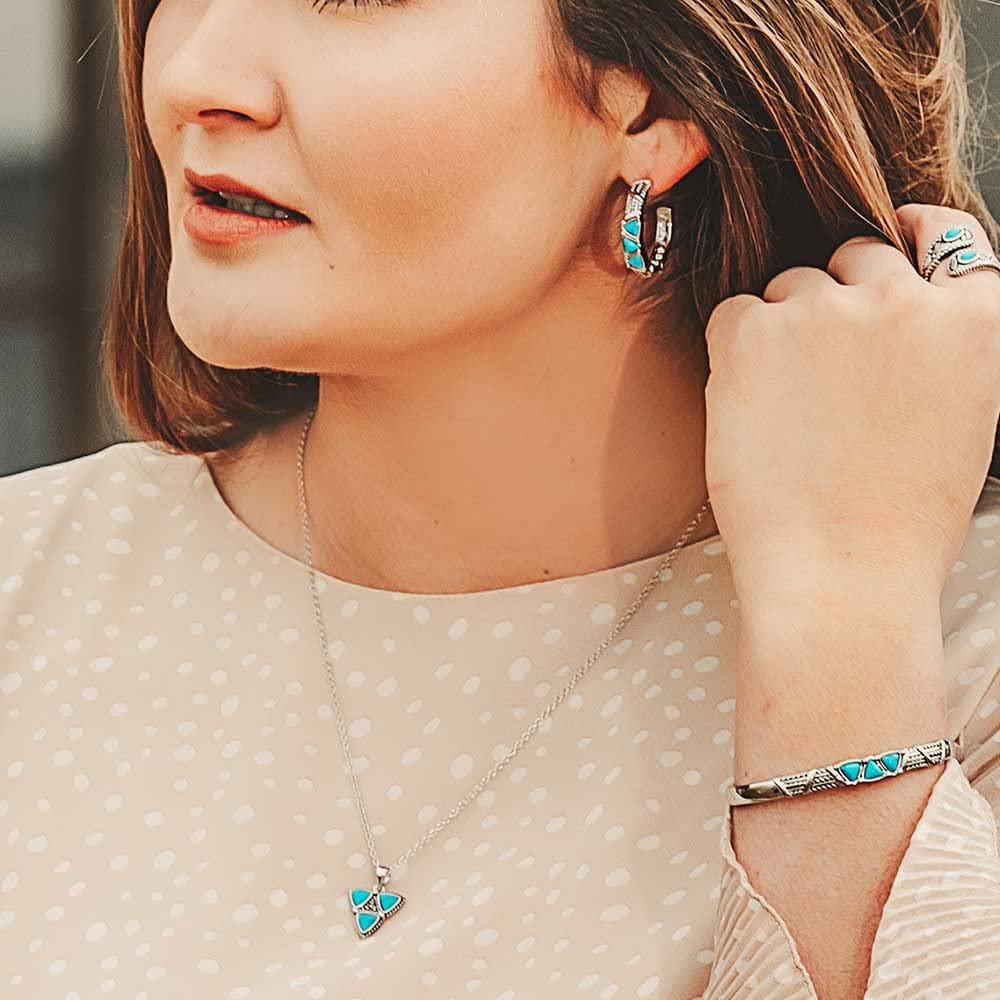Montana Silversmiths Western Lifestyle Turquoise Necklace (Trilogy Trillion Turquoise)