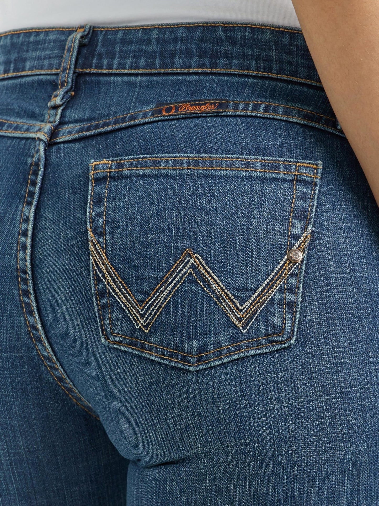 Wrangler Women's Q-Baby Mid Rise Boot Cut Ultimate Riding Jean
