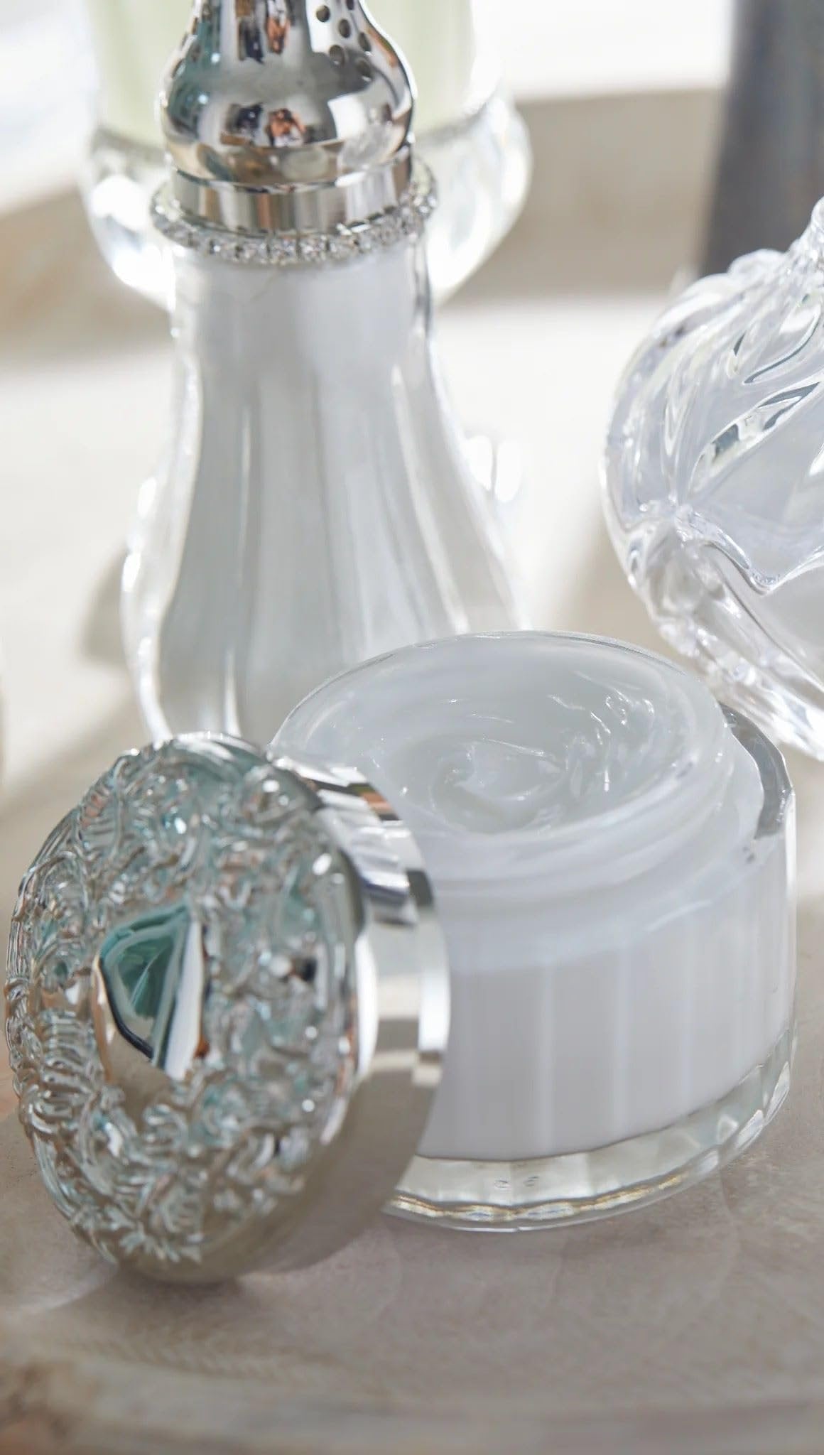 Lady Primrose Tryst Diamond Dusting Silk Shaker