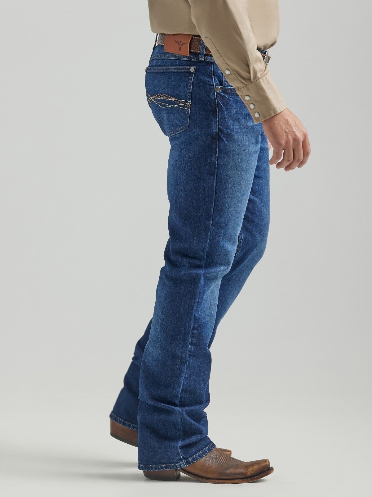 Wrangler Men's 20X 42 Vintage Boot Cut Jean Comfort Bottoms Blue Pants Denim New