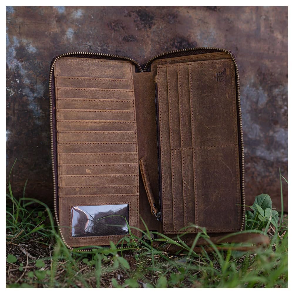 STS Ranchwear Womens Bentley Distressed Brown Cowhide Zip Around Wallet