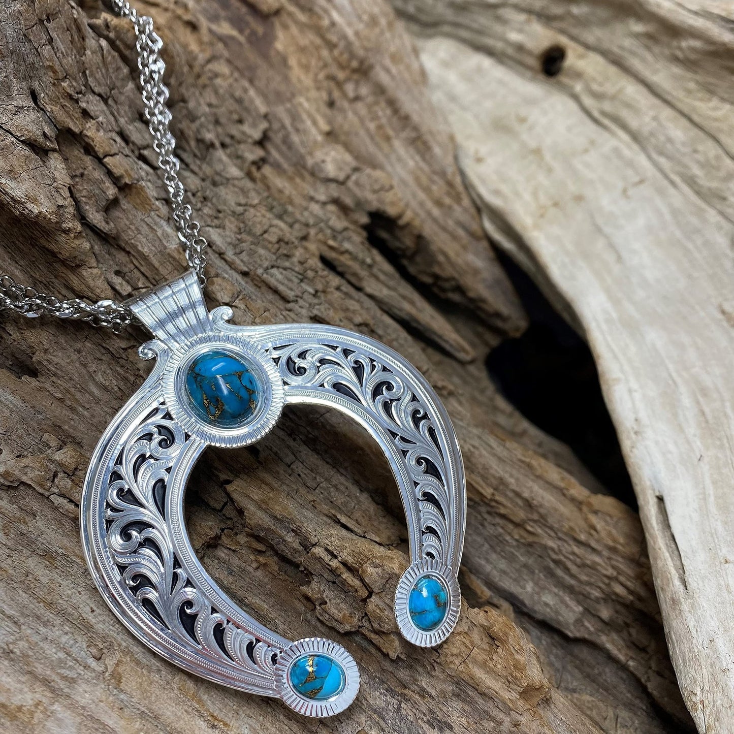 Montana Silversmiths Women's Romancing The Stone Squash Blossom Necklace Silver One Size