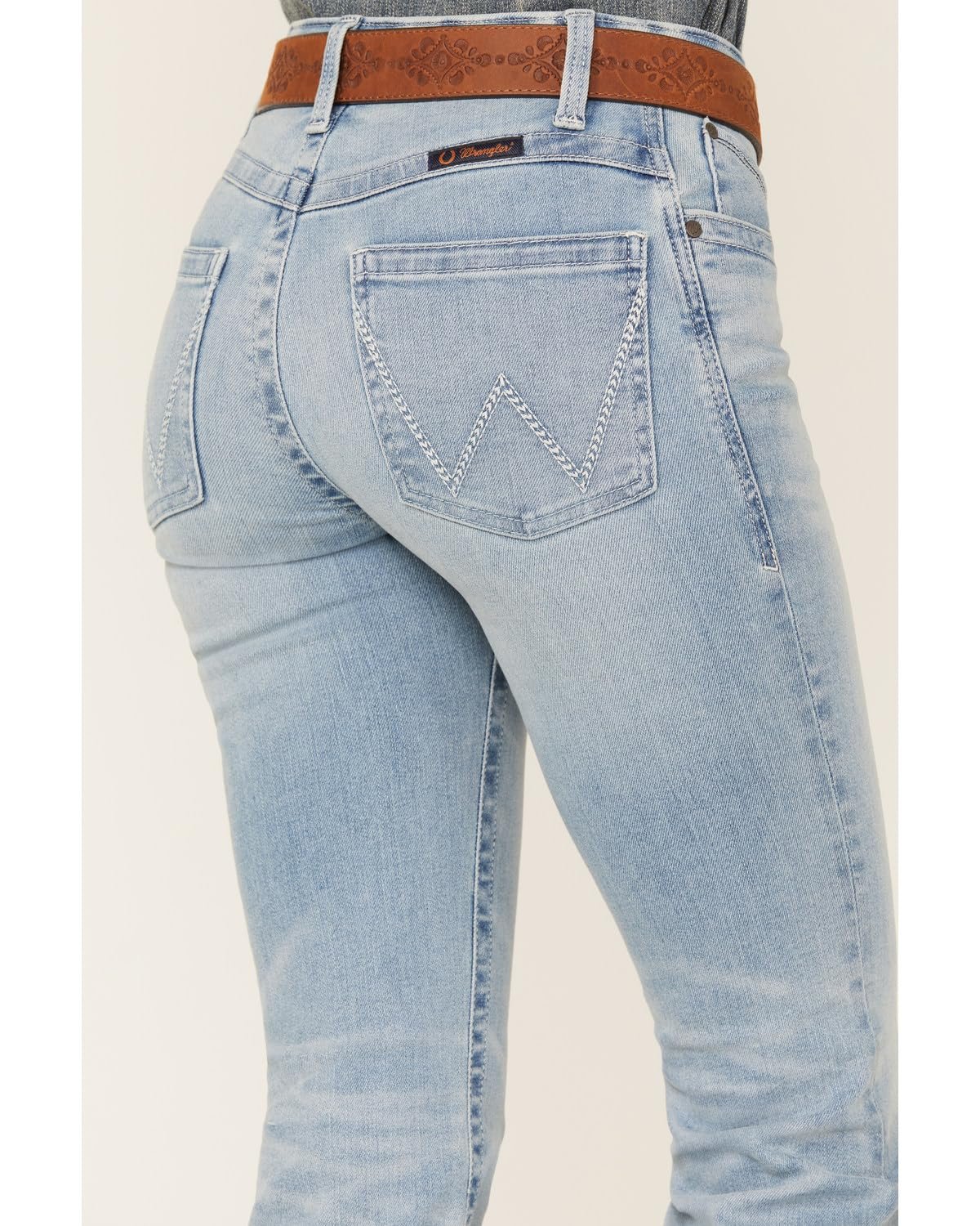 Wrangler Women's Light Wash Mid Rise Willow Diane Ultimate Riding Straight Jeans Blue
