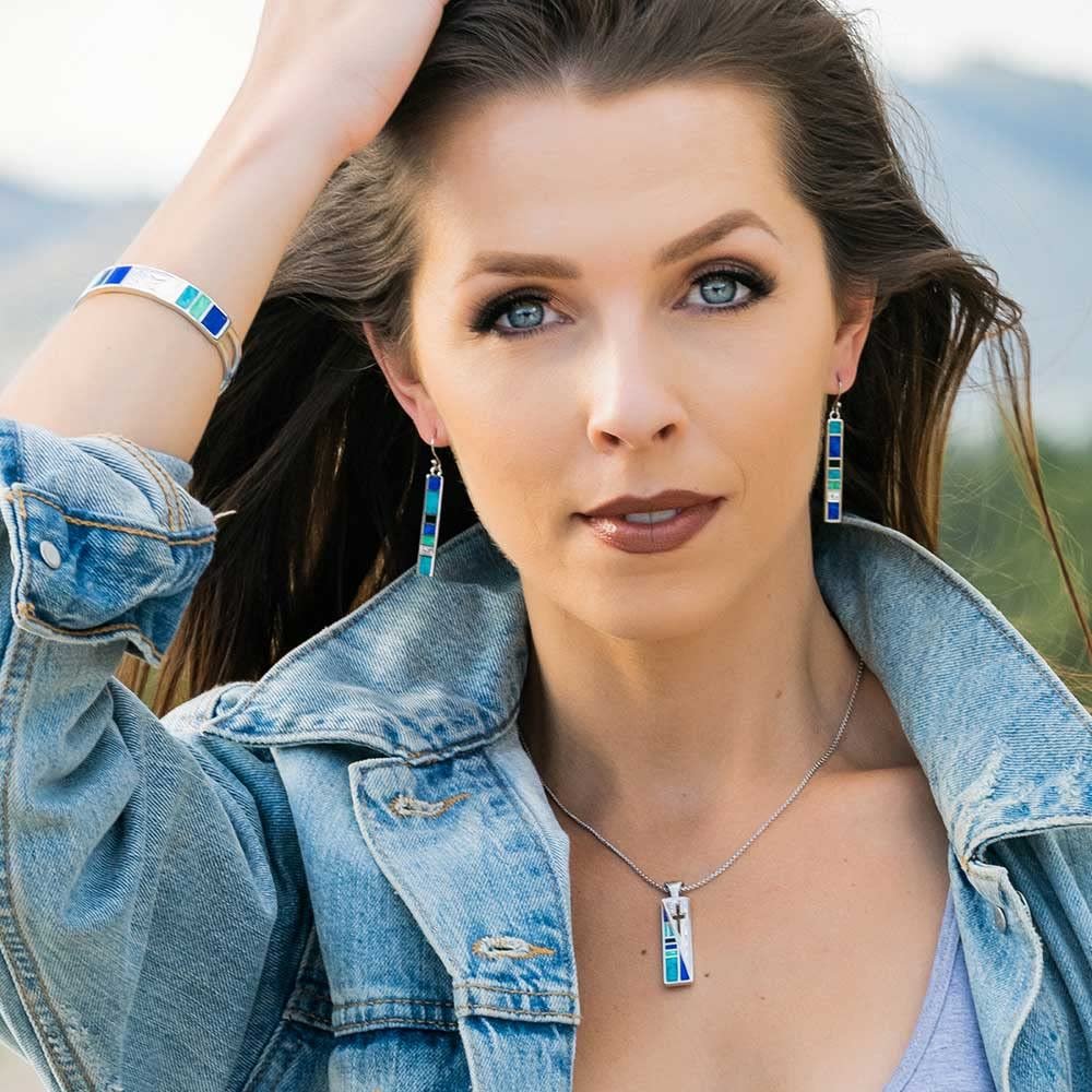 Montana Silversmiths American Legends Series Earrings (Bar)