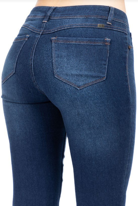 1822 Denim Women's 30" Mid-Rise Butter Skinny Jeans - Ziggy