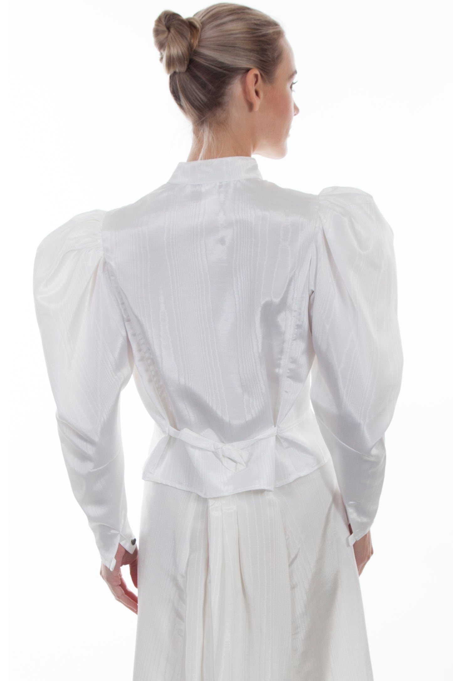 Scully Women's Moire Tie Back Blouse in Natural