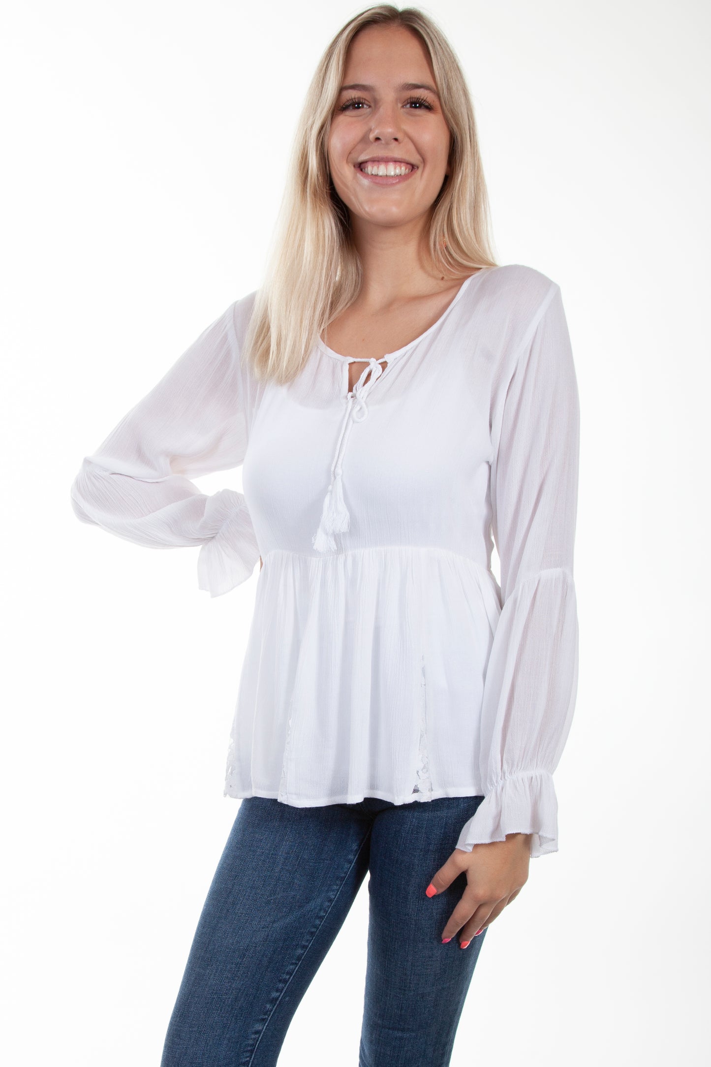 Scully Western Women's Long Sleeve Tie Front Blouse in White