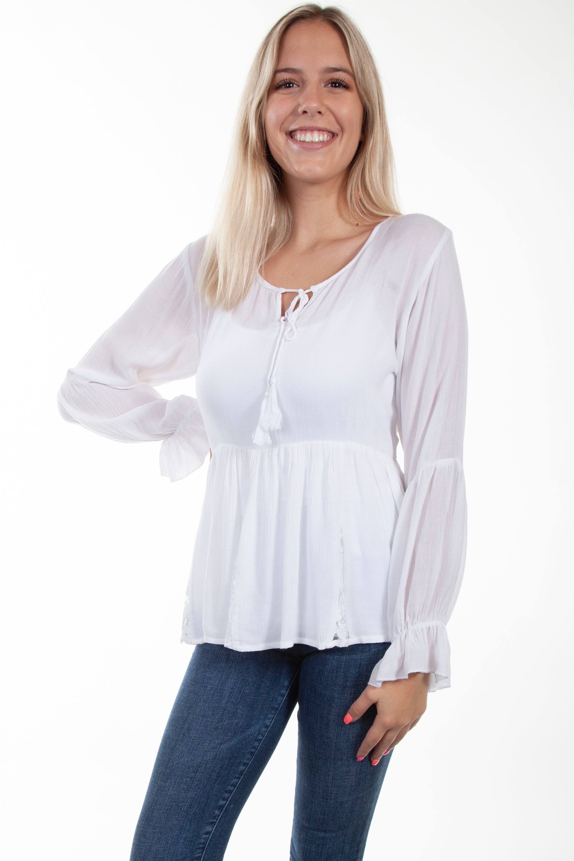 Scully Western Women's Long Sleeve Tie Front Blouse in White