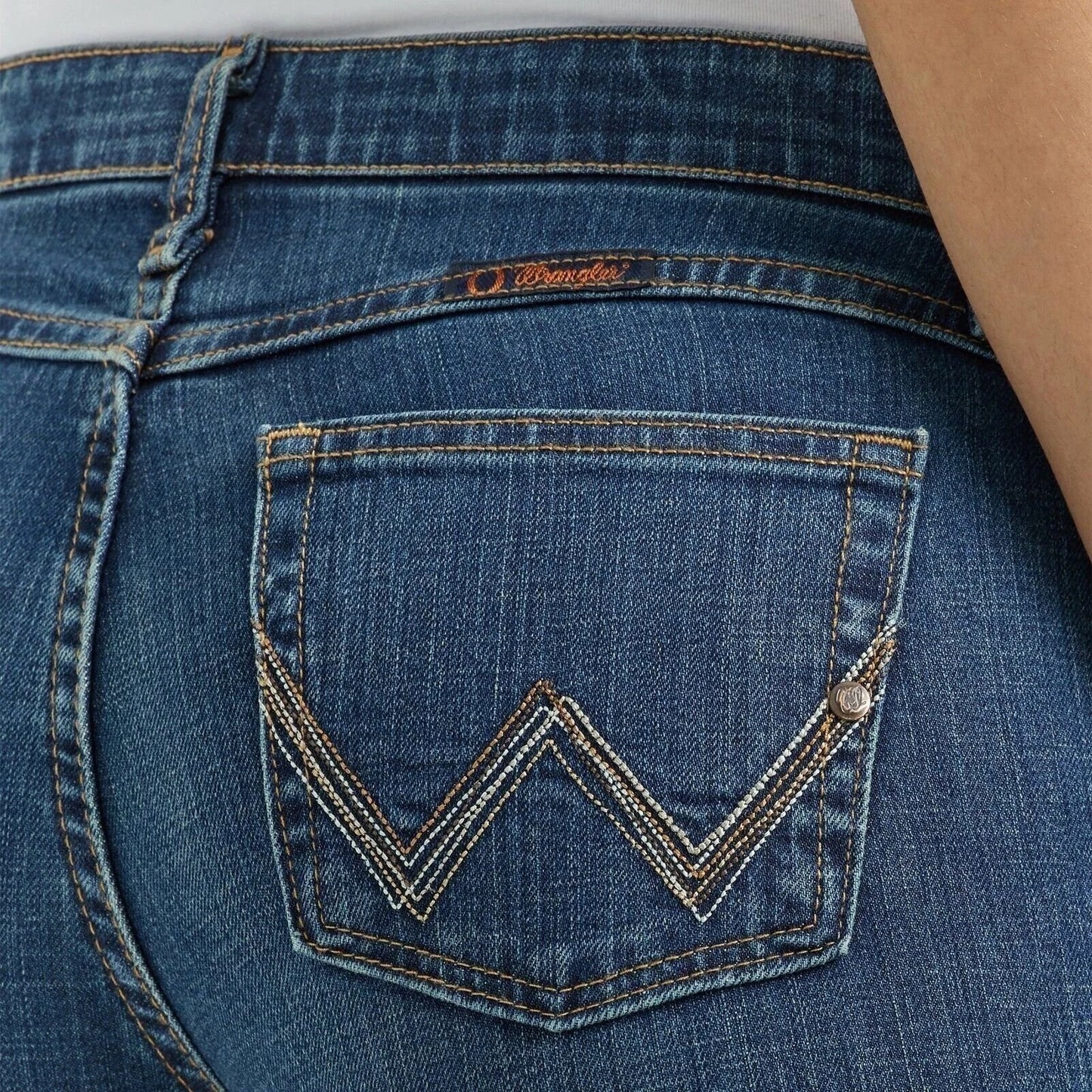 Wrangler Women's Q-Baby Mid Rise Boot Cut Ultimate Riding Jeans