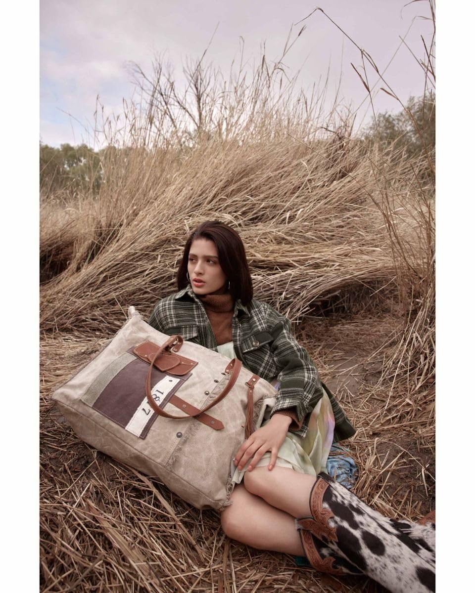 Myra Bag Yesteryear Weekender Bag