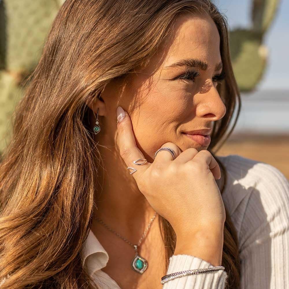 Montana Silversmiths Western Lifestyle Turquoise Dangle Earrings (Ideal Brilliance)